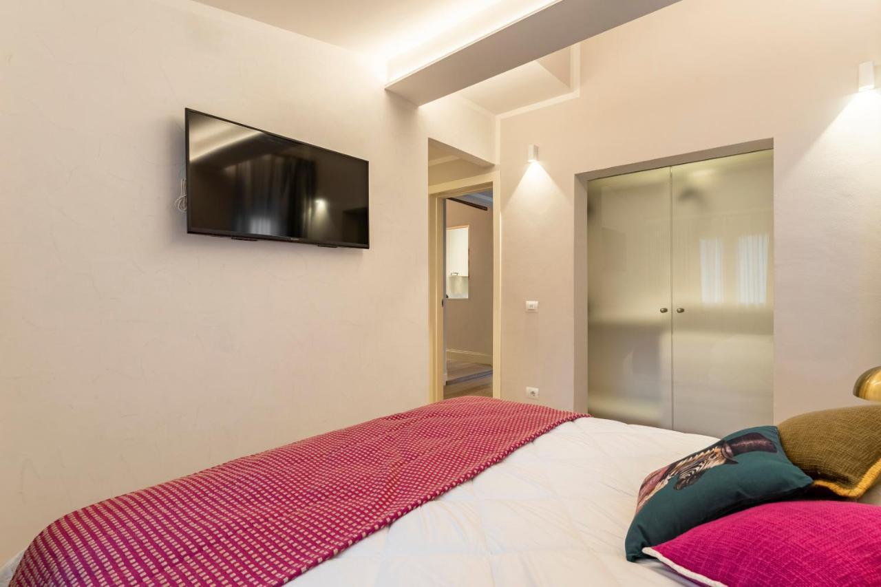 Art Apartment Luxury Sofia Suite Florence Exterior photo